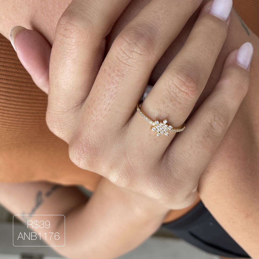 Anel Estrela Cadente Cravejado Cristal Dourado